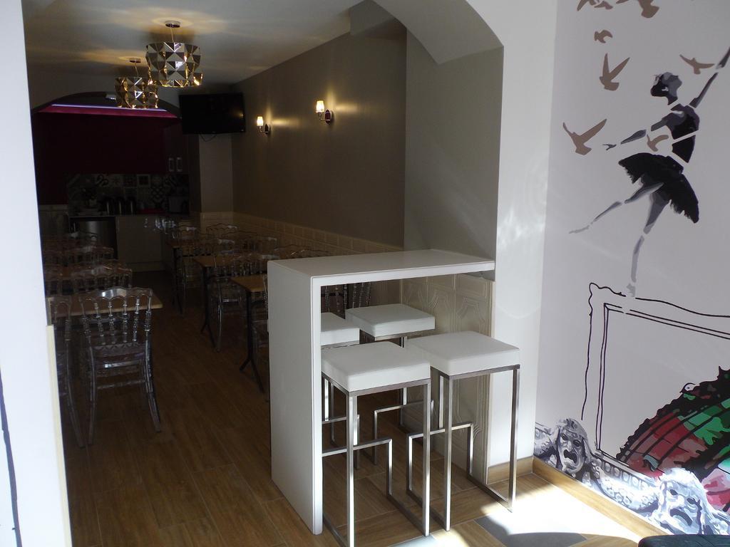 Perfect Hotel & Hostel Παρίσι Εξωτερικό φωτογραφία Interior of the restaurant